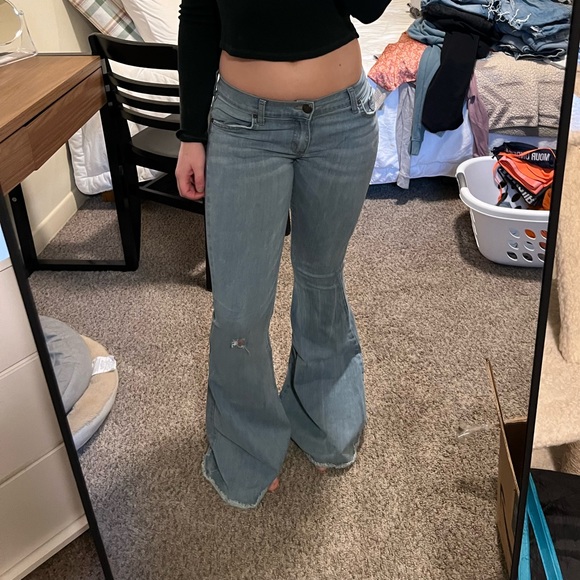 Free People Jeans - Picture 2 of 5